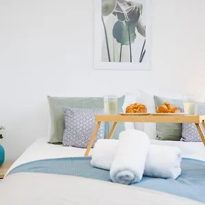 Cresta House - Modern Apartment Luton (Bedfordshire)