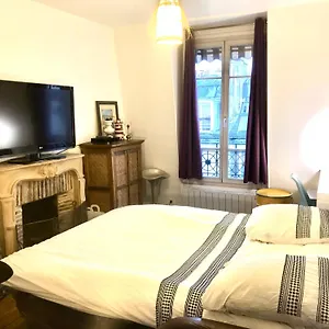 Quartier Montmartre Apartment Paris